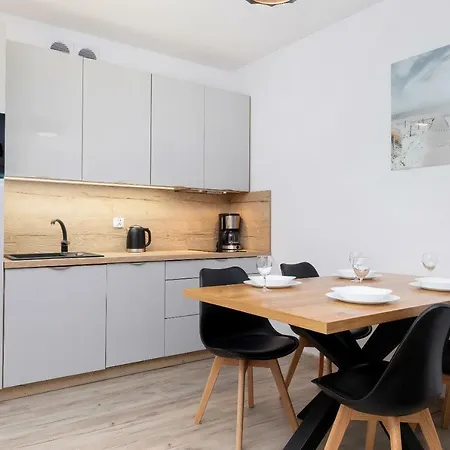 Jantar - Polanki Park Apartment *